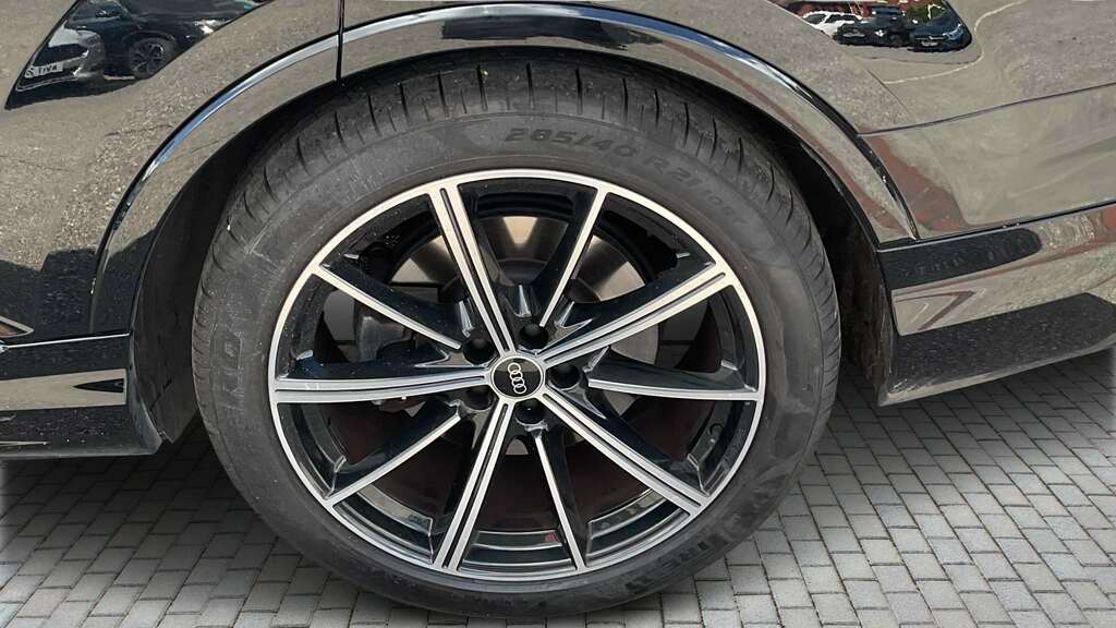 Audi Q7 55 Tfsi Quattro Black Edition Tiptronic 2020 Black #4