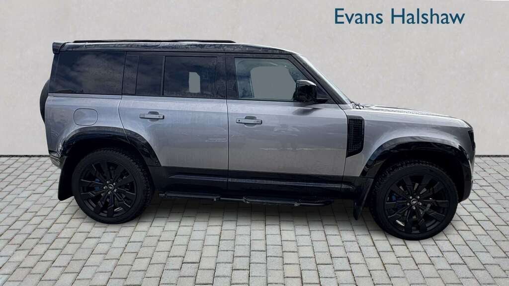 Land Rover Defender 110 3.0 D250 Hard Top Se 3 Seat 2021 Grey #4
