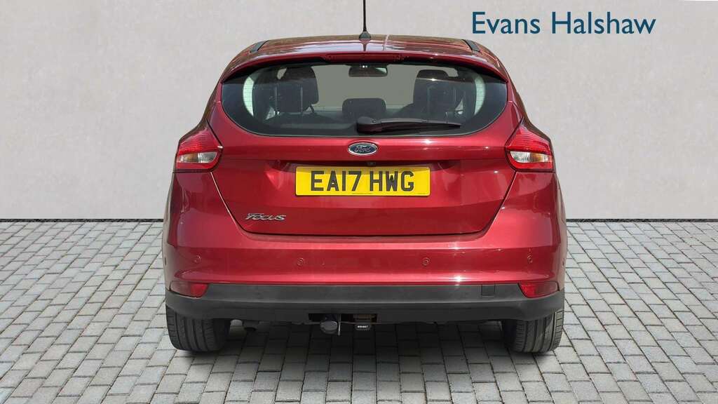 Ford Focus 1.5 Tdci 120 Titanium X Powershift 2017 Red #3