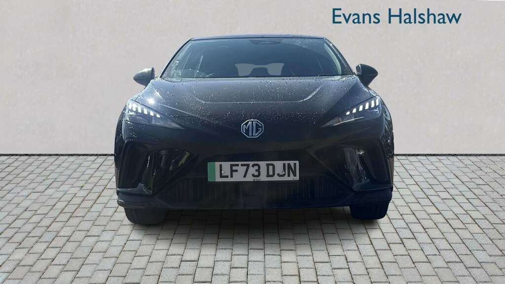 MG MG4 150Kw Se Ev Long Range 64Kwh 2023 Black #4