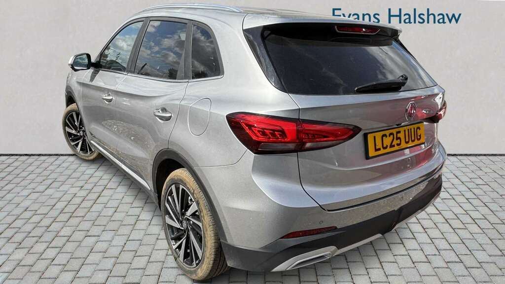 MG ZS 1.5 Hybrid Trophy 2025 Silver #2