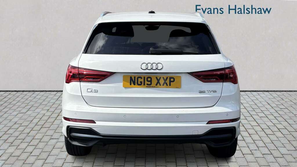 Audi Q3 35 Tfsi S Line 2019 White #5