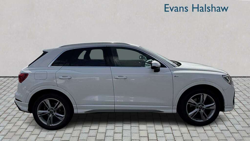 Audi Q3 35 Tfsi S Line 2019 White #4