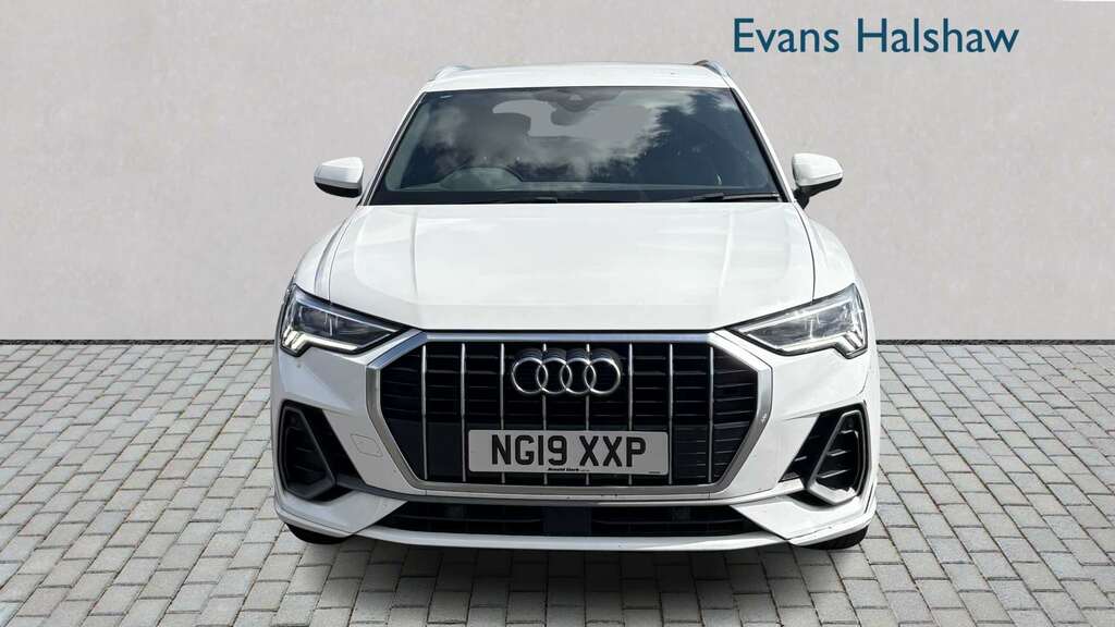 Audi Q3 35 Tfsi S Line 2019 White #3