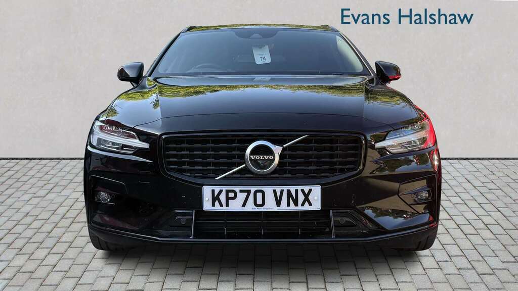Volvo V60 2.0 B5p R Design 2020 Black #3
