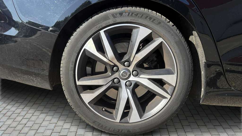 Volvo V60 2.0 B5p R Design 2020 Black #5