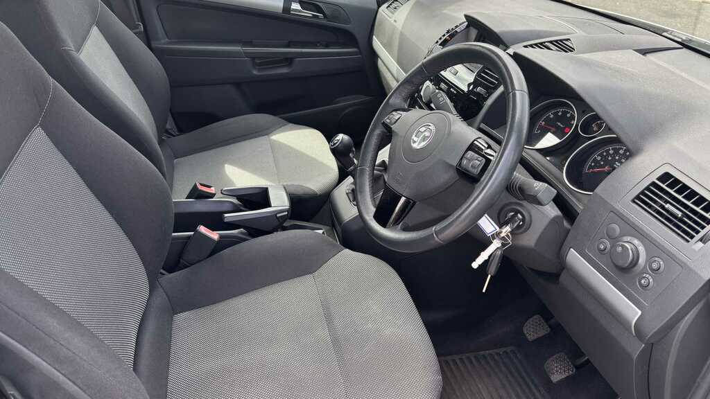 Vauxhall Zafira 1.6 Exclusiv 113 Bhp Black #7