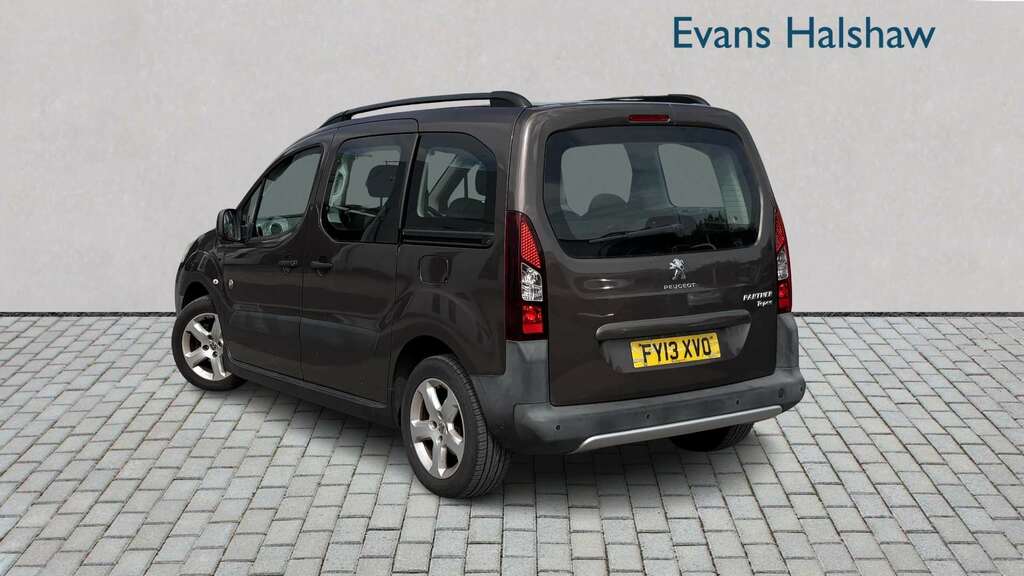 Peugeot Partner Tepee 1.6 Hdi 115 Outdoor 2013 Brown #2