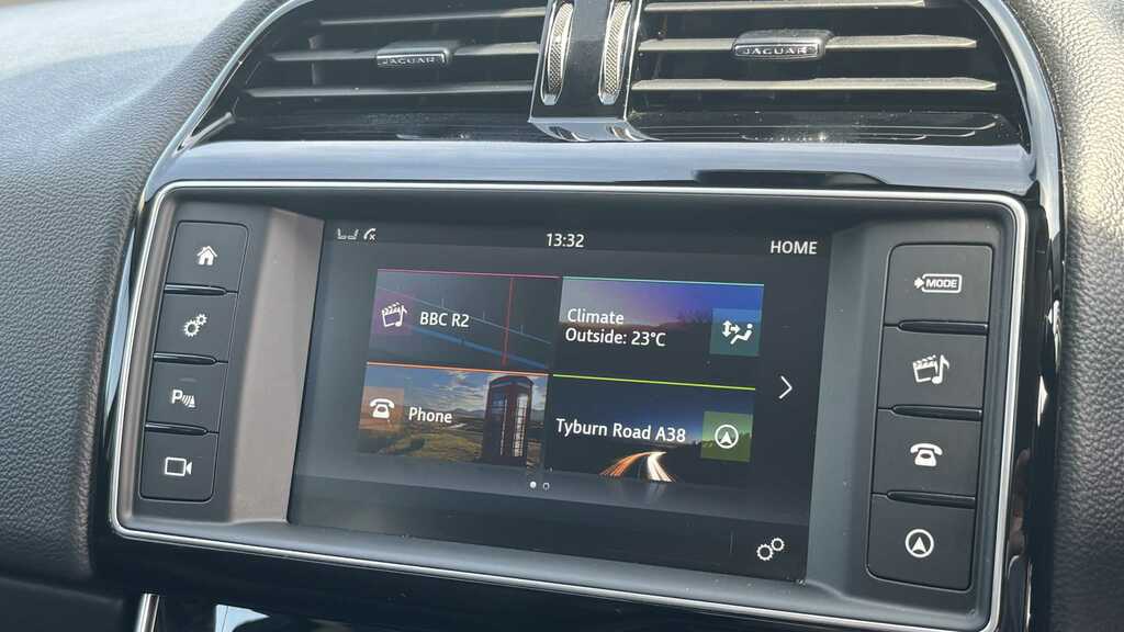 Jaguar XE 2.0 240 R-sport Silver #15