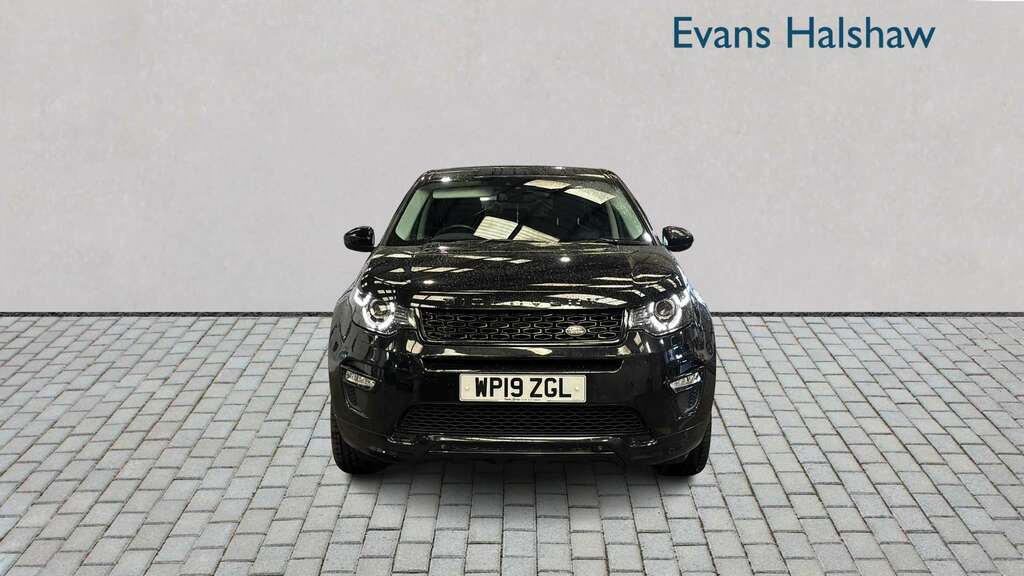 Land Rover Discovery Sport 2.0 Td4 180 Hse Luxury 2019 Black #4