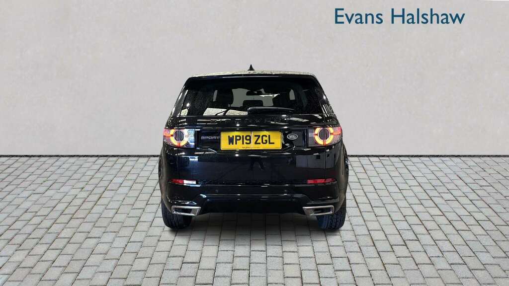 Land Rover Discovery Sport 2.0 Td4 180 Hse Luxury 2019 Black #5