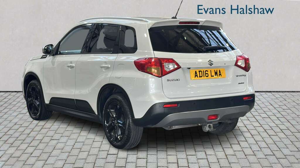 Suzuki Vitara 1.4 Boosterjet S Allgrip 2016 White #2
