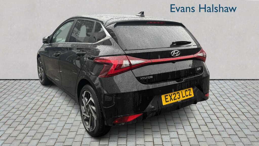 Hyundai I20 1.0T Gdi 48V Mhd Premium 2023 Black #3