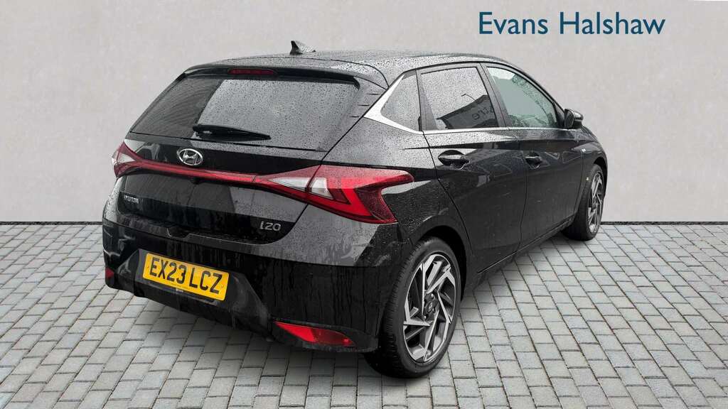 Hyundai I20 1.0T Gdi 48V Mhd Premium 2023 Black #4