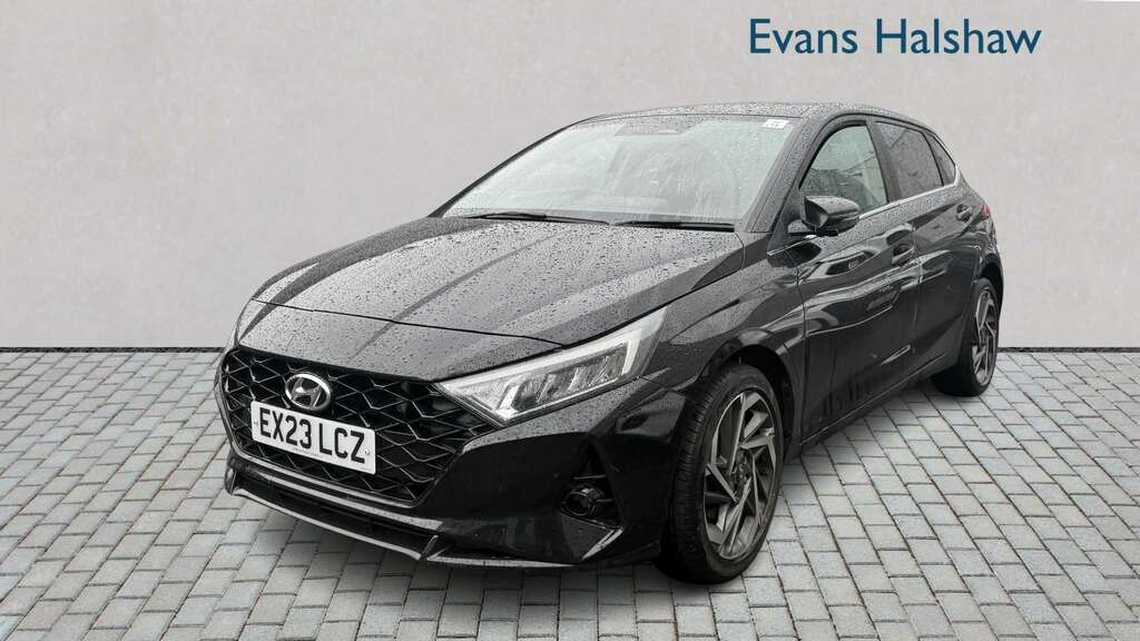 Hyundai I20 1.0T Gdi 48V Mhd Premium 2023 Black #2