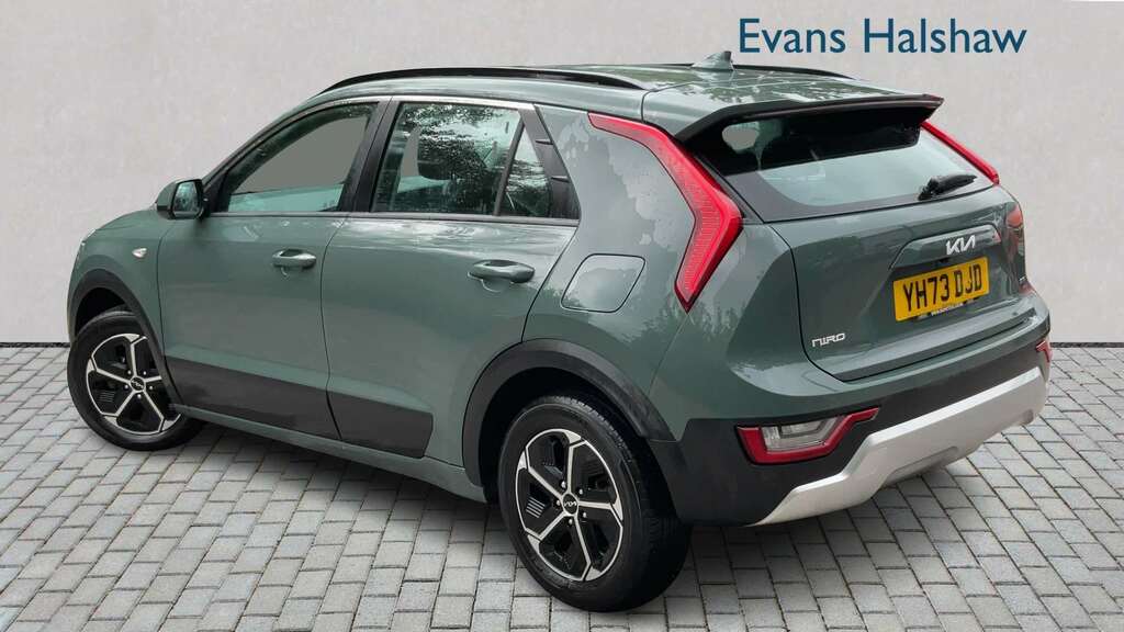 Kia Niro 1.6 Gdi Hybrid 2 Dct 2023 Green #2