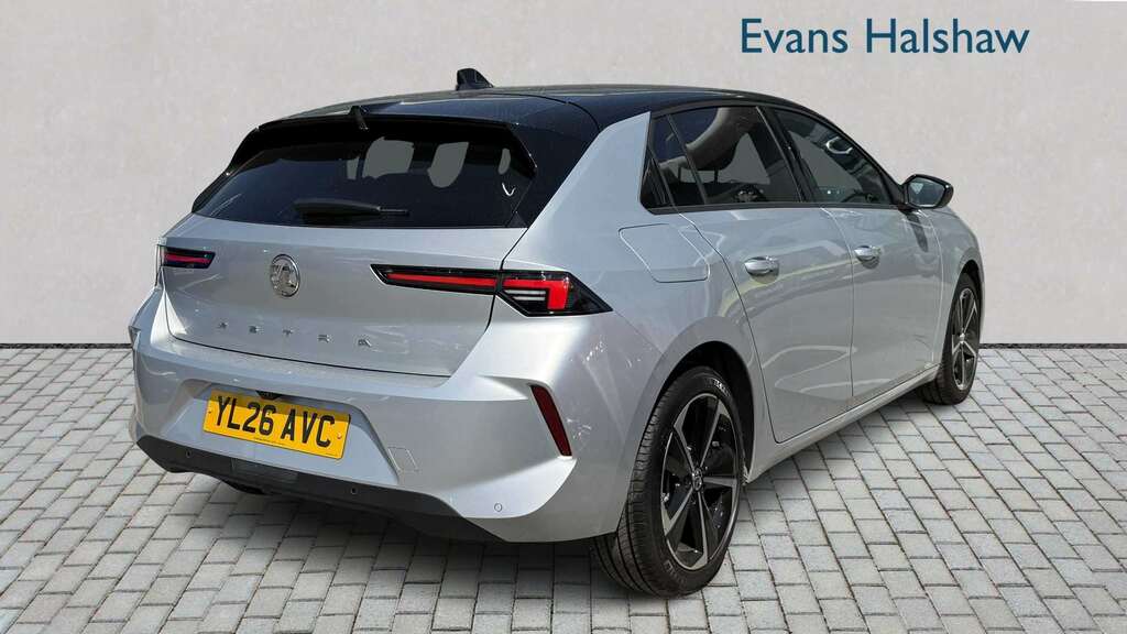 Vauxhall Astra 1.2 Turbo 130 Griffin 2026 White #6