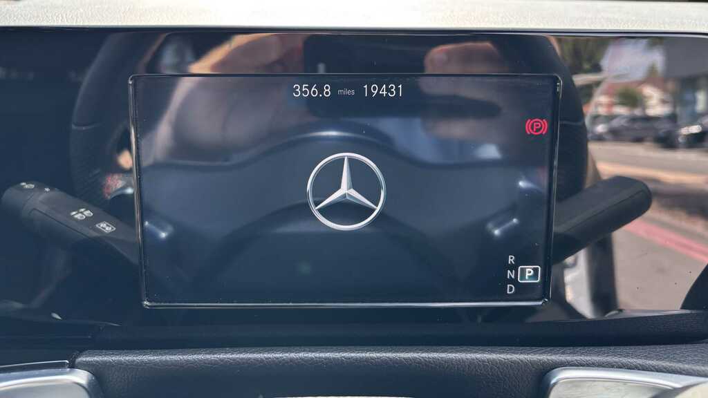 Mercedes-Benz GLB Class Glb 220D 4Matic Amg Line Premium 8G-tronic Grey #19
