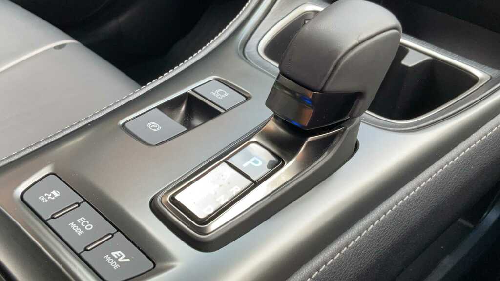 Lexus LBX 1.5 Vvt-ie Takumi E-cvt Euro 6 Ss Grey #17