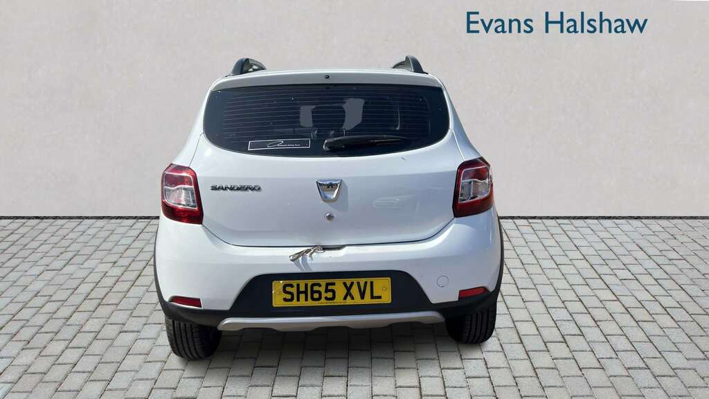 Dacia Sandero Stepway 0.9 Tce Ambiance Start Stop 2015 White #3
