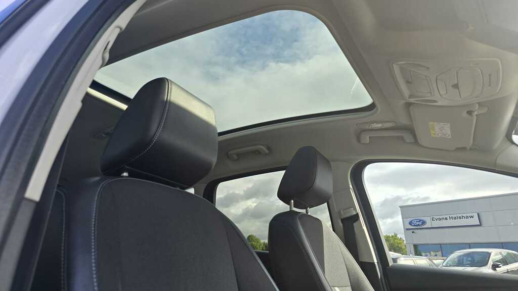 Ford C-Max 1.0T Ecoboost Titanium Mpv Euro Red #8