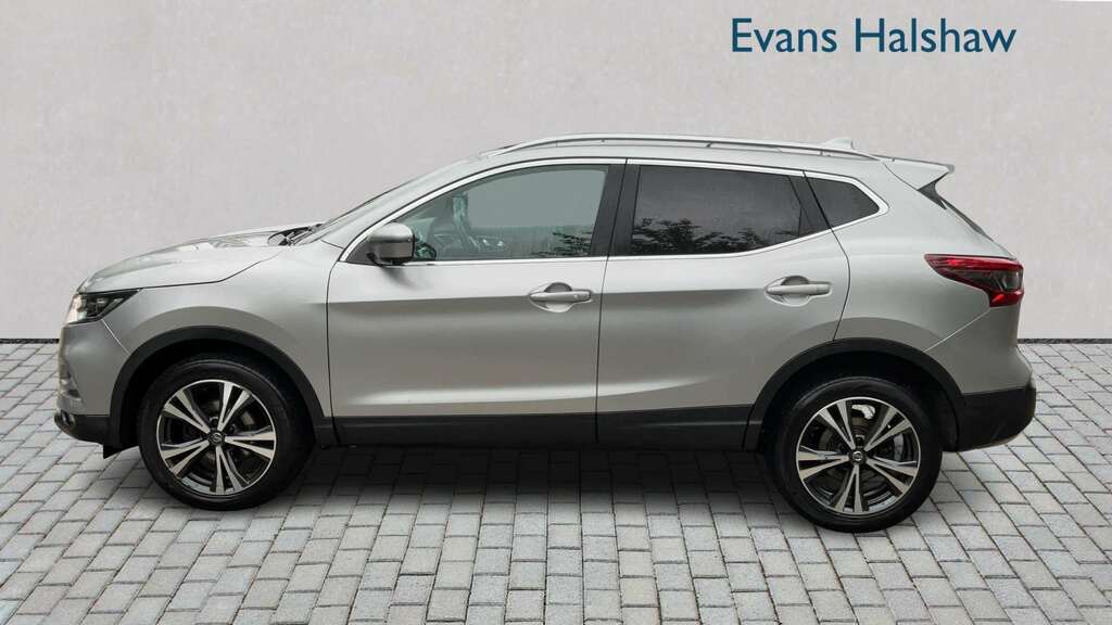 Nissan Qashqai 1.5 Dci N-connecta 2017 Silver #3