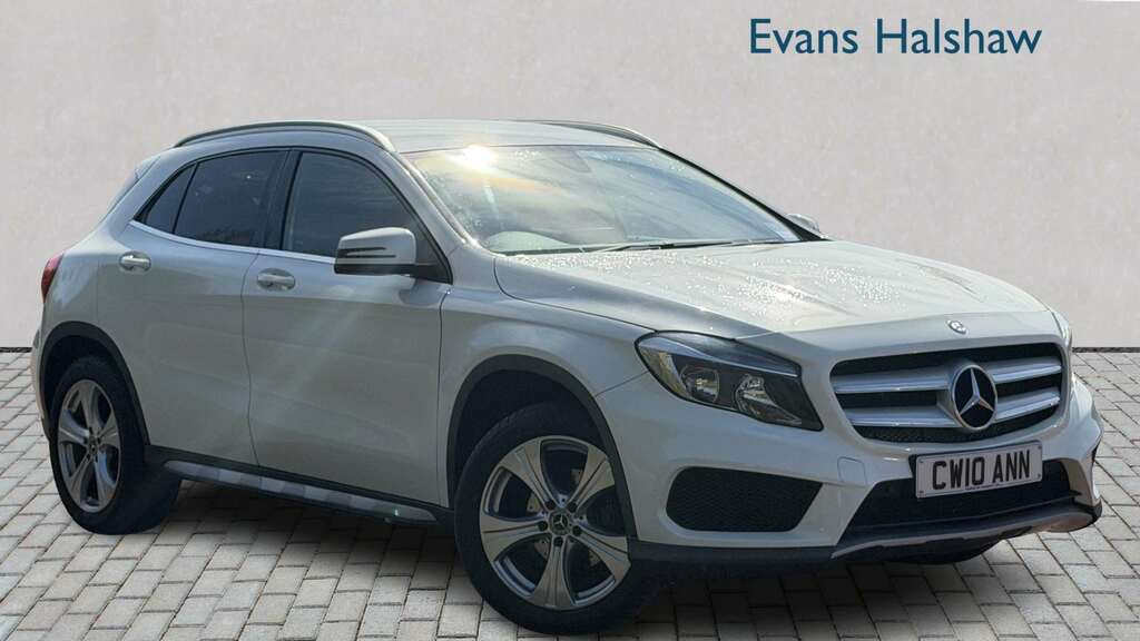Mercedes-Benz GLA Class 200D Amg Line 2017 White