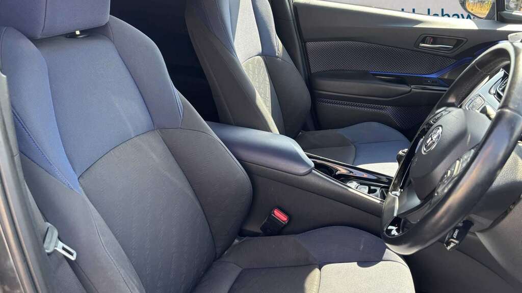 Toyota C-Hr 1.2T Dynamic 2017 Grey #3