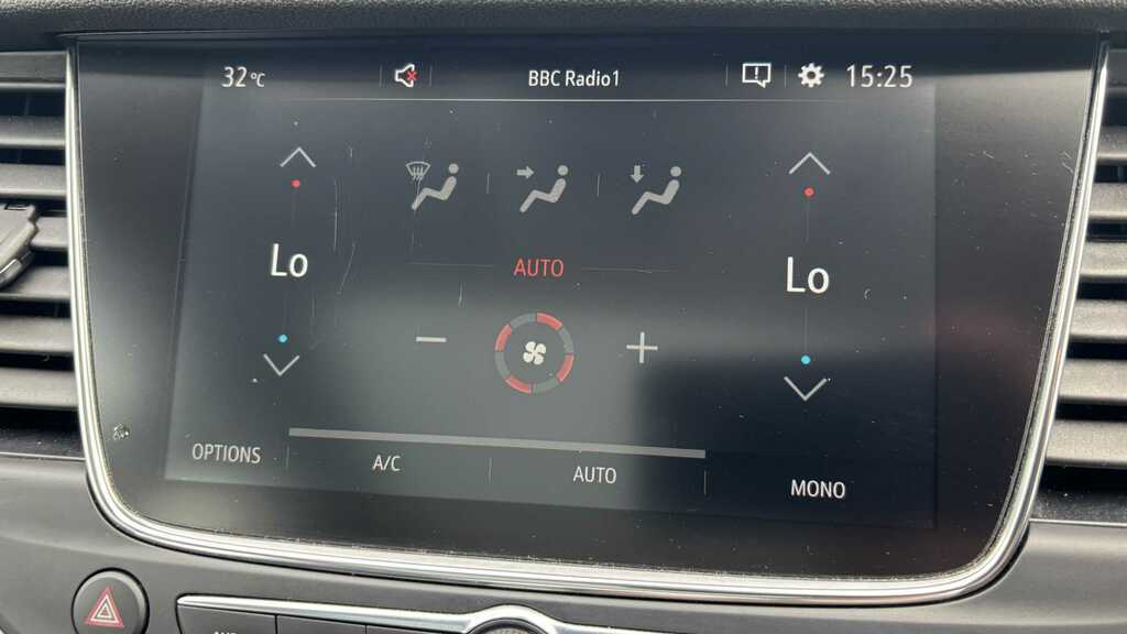 Vauxhall Grandland X Sri Nav Red #21