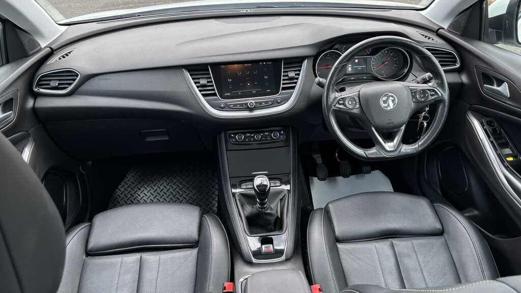 Vauxhall Grandland X Sri Nav Red #8