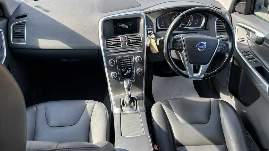 Volvo XC60 Suv 2.0 D4 R-design Euro 6 Ss 201414 White #8