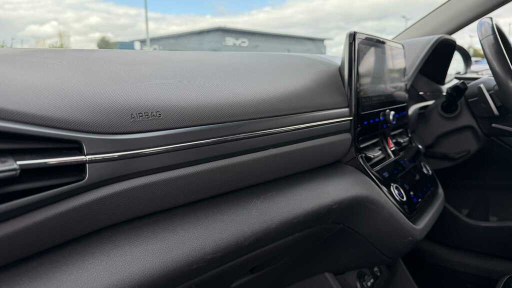 Hyundai Ioniq 73Kwh Ultimate Black #13
