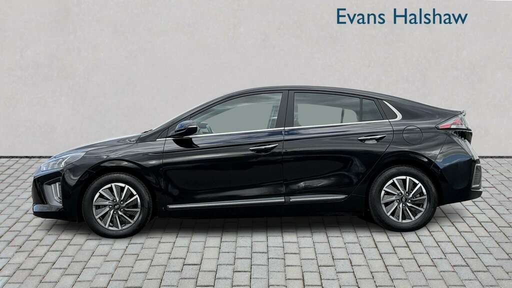 Hyundai Ioniq 73Kwh Ultimate Black #5