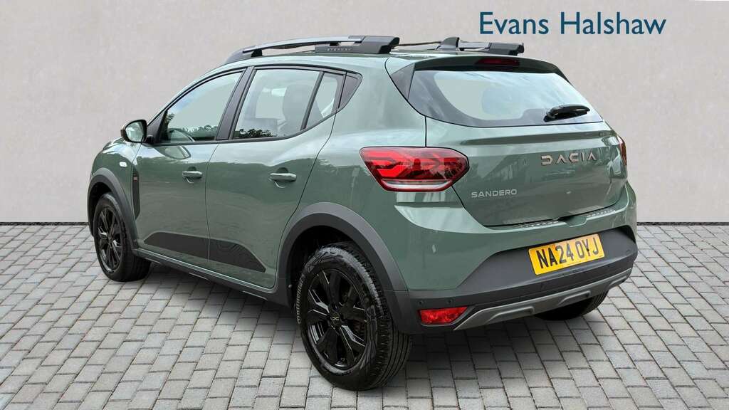 Dacia Sandero Stepway 1.0 Tce Extreme 2024 Green #5