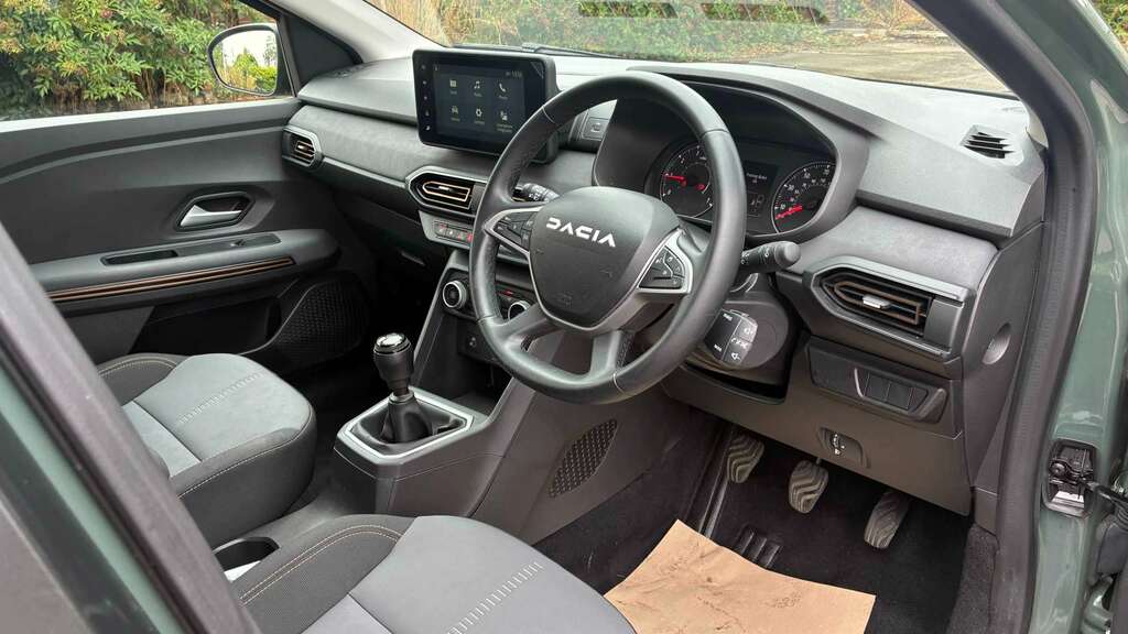Dacia Sandero Stepway New Sandero Stepway Essential 1.0 Tce 100 Bi-fuel White #26