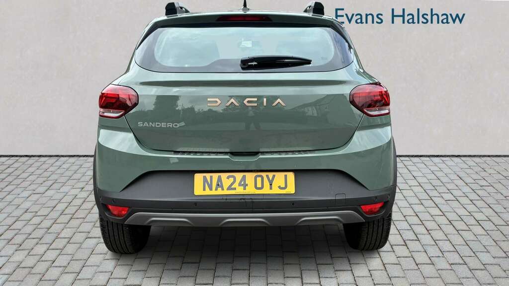 Dacia Sandero Stepway 1.0 Tce Extreme 2024 Green #6