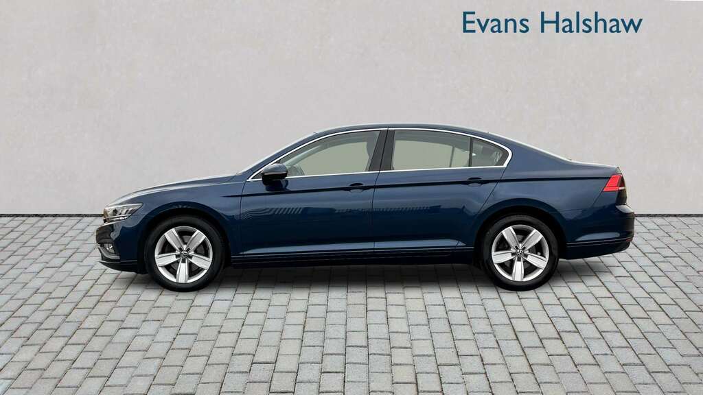 Volkswagen Passat 2.0 Tdi Evo Scr Se Nav 2019 Blue #6
