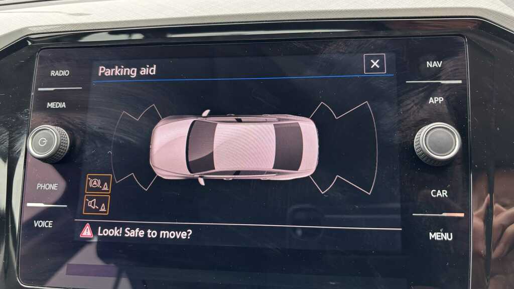 Volkswagen Passat 1.6 Se Tdi Dsg 119 Bhp Silver #22