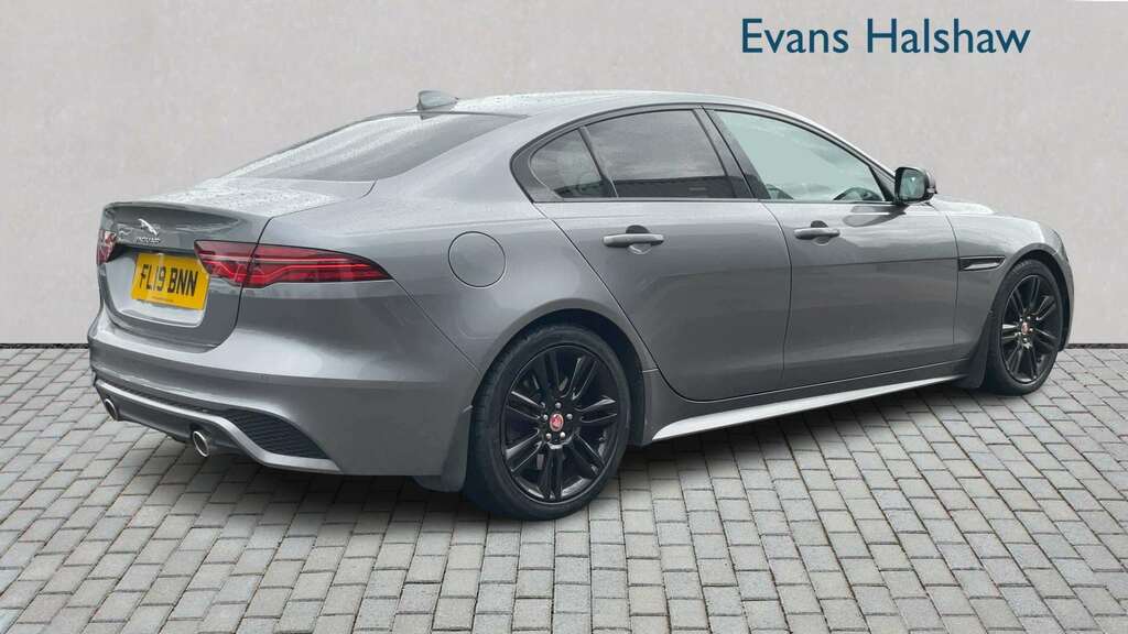 Jaguar XE 2.0 R-dynamic S 2019 Grey #2