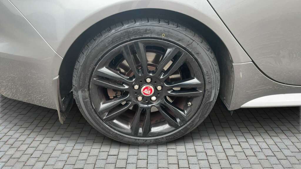 Jaguar XE 2.0 R-dynamic S 2019 Grey #6