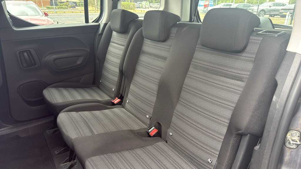Vauxhall Combo Life 1.5 Turbo D Se XL 7 Seat Black #14