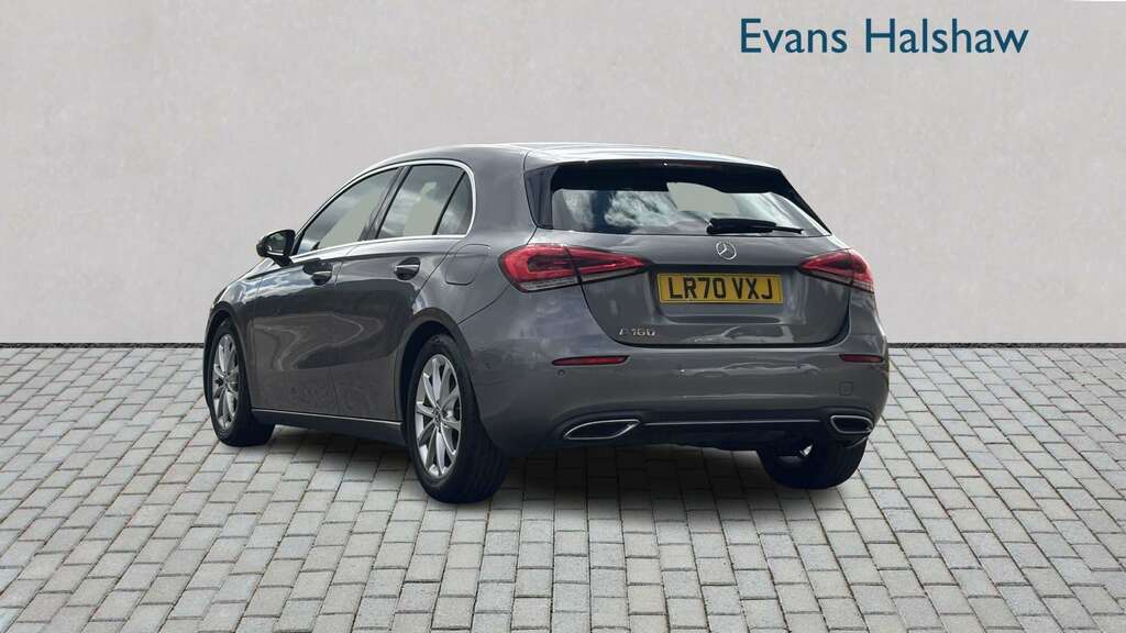 Mercedes-Benz A Class 2020 1.3 A200 Amg Line Hatchback 7G-dct Grey #2