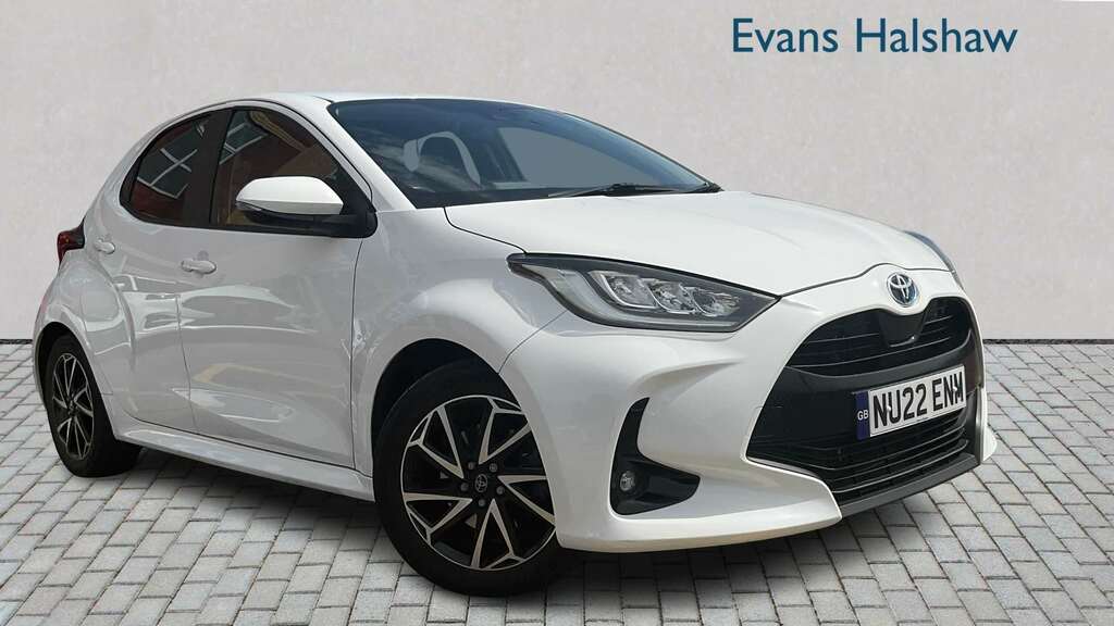 Toyota Yaris 1.5 Hybrid Design Cvt 2022 White