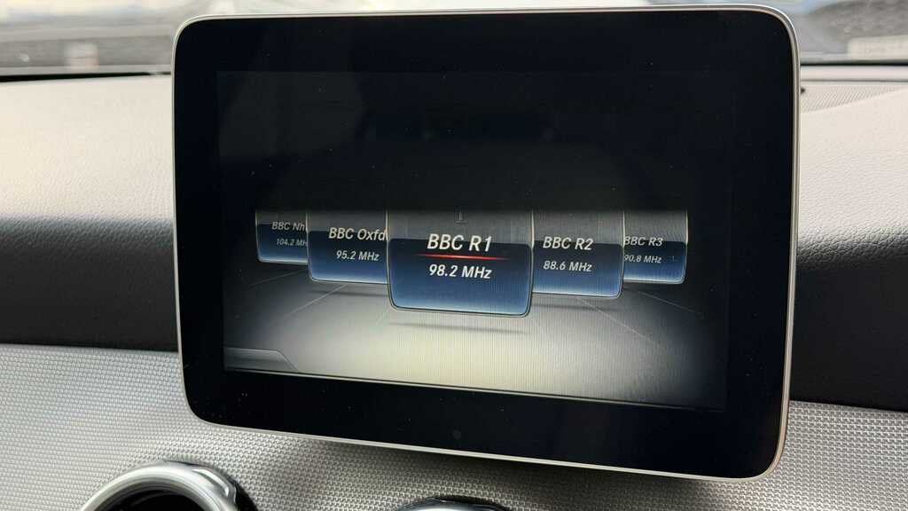 Mercedes-Benz GLA Class 2.1L Gla 200 D 4Matic Sport 134 Bhp Grey #14