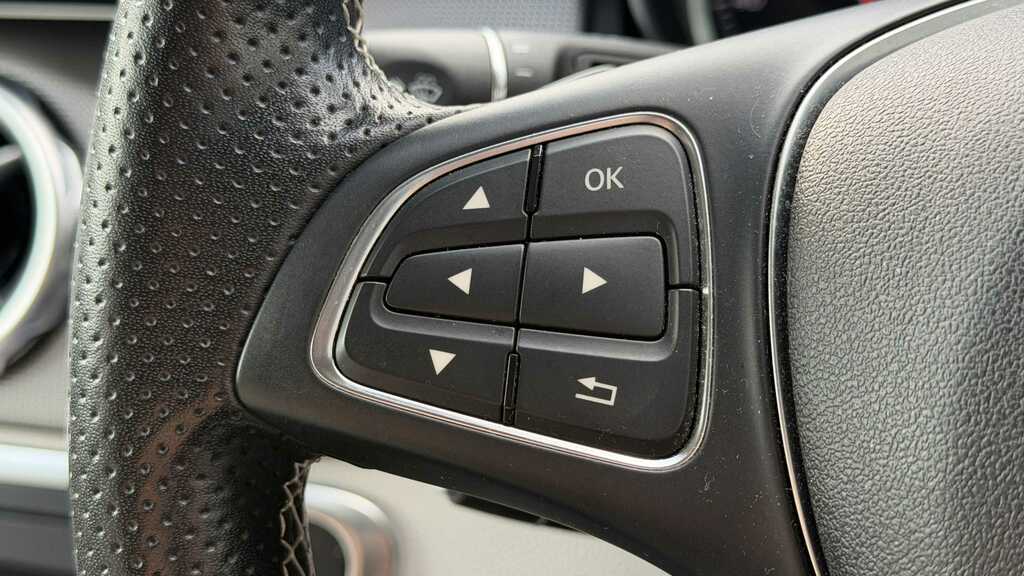 Mercedes-Benz GLA Class 2.1L Gla 200 D 4Matic Sport 134 Bhp Grey #19