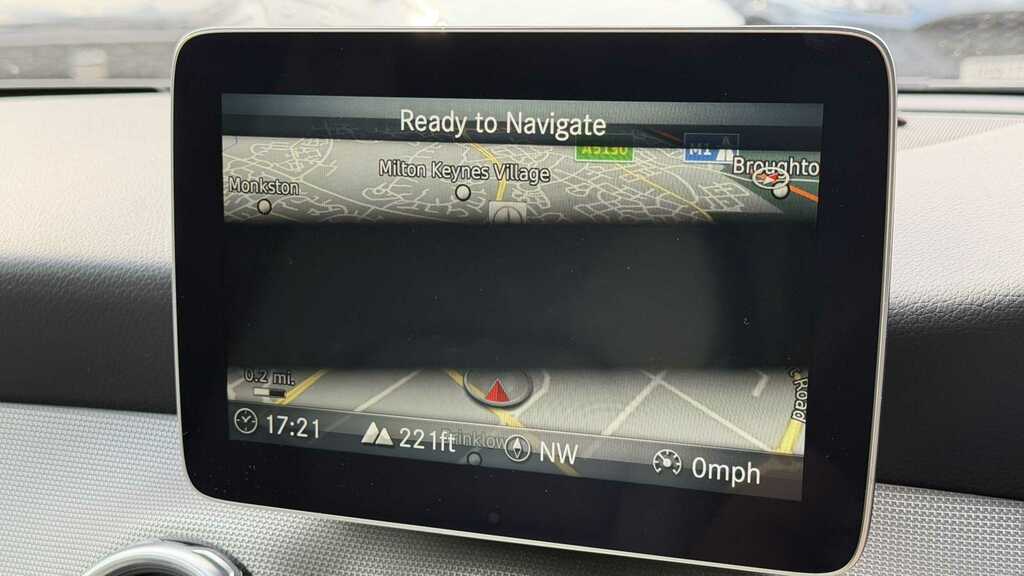 Mercedes-Benz GLA Class 2.1L Gla 200 D 4Matic Sport 134 Bhp Grey #15