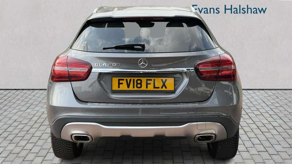 Mercedes-Benz GLA Class 200 Sport Premium 2018 Grey #5