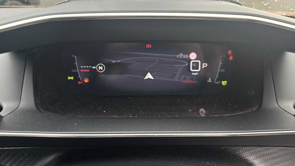 Peugeot 2008 1.2 Puretech 130 Gt Eat8 2023 FY23DJV #3