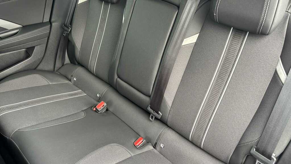 Vauxhall Astra 1.5 Turbo D Ultimate Hatchback Eur Black #10