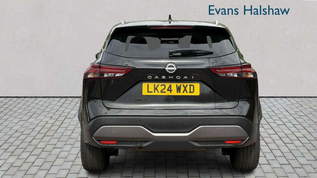 Nissan Qashqai 1.3 Dig-t Mh N-connecta 2024 Black #5